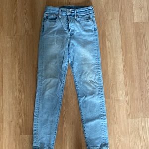 Levi’s Light Blue Jeans